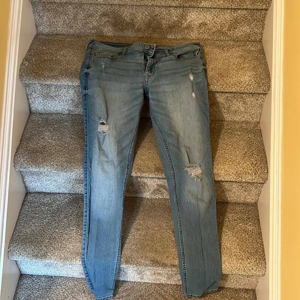 Light wash jeans